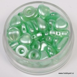 Voščene steklene perle mešane cca 6 do 15mm, Sv. zelena 19g.